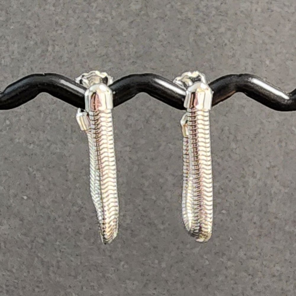 Avon Soft Twist Earrings